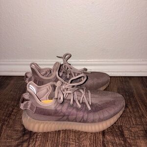 Yeezy Boost 350 V2 Mono mist